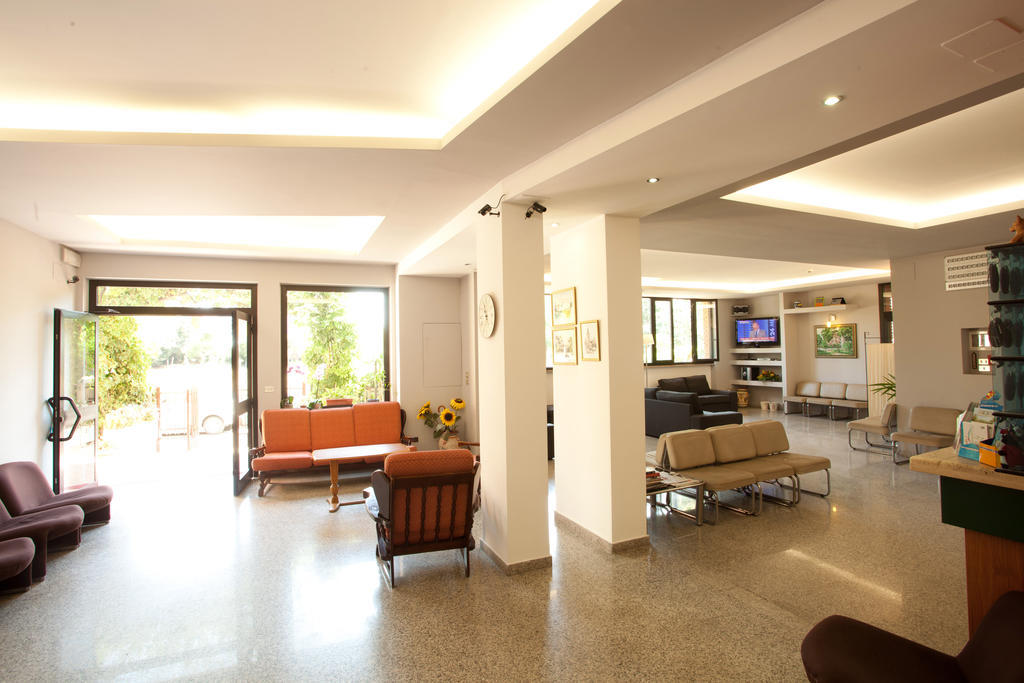 Hotel Nel Pineto Montesilvano Marina Esterno foto