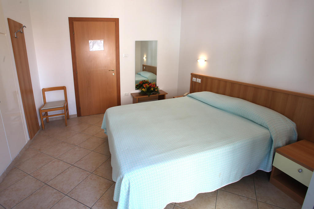 Hotel Nel Pineto Montesilvano Marina Camera foto