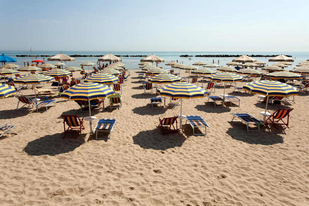 Hotel Nel Pineto Montesilvano Marina Esterno foto