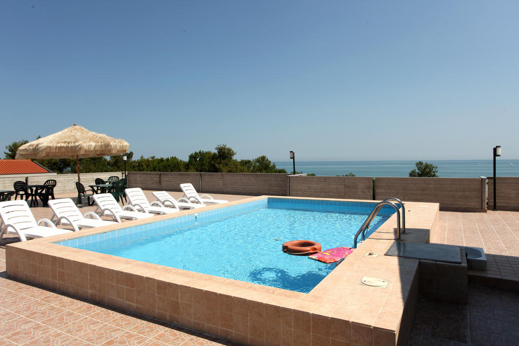 Hotel Nel Pineto Montesilvano Marina Esterno foto