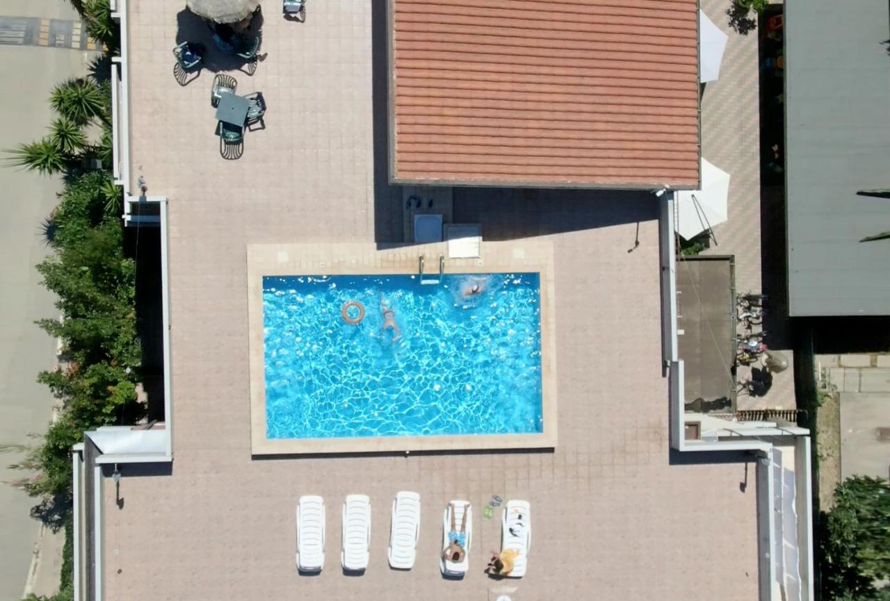 Hotel Nel Pineto Montesilvano Marina Esterno foto